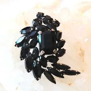 Elegant Vintage 1930s Large Prong-set Onyx Rhinestone Brooch Pin